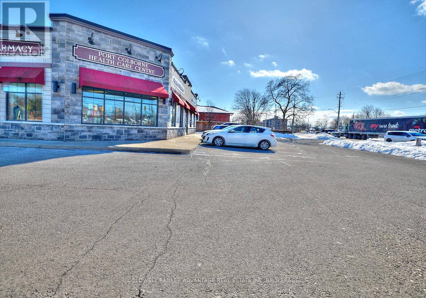 Port Colborne (sugarloaf), ON L3K4Y2,427 STEELE STREET S