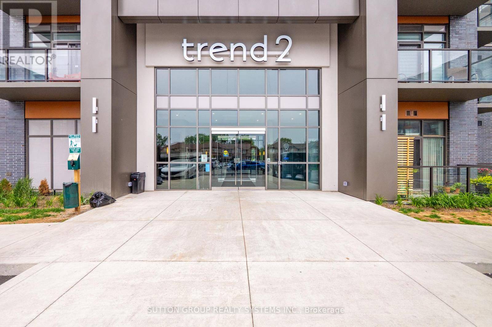 Hamilton (waterdown), ON L8B2A5,460 Dundas ST East #231