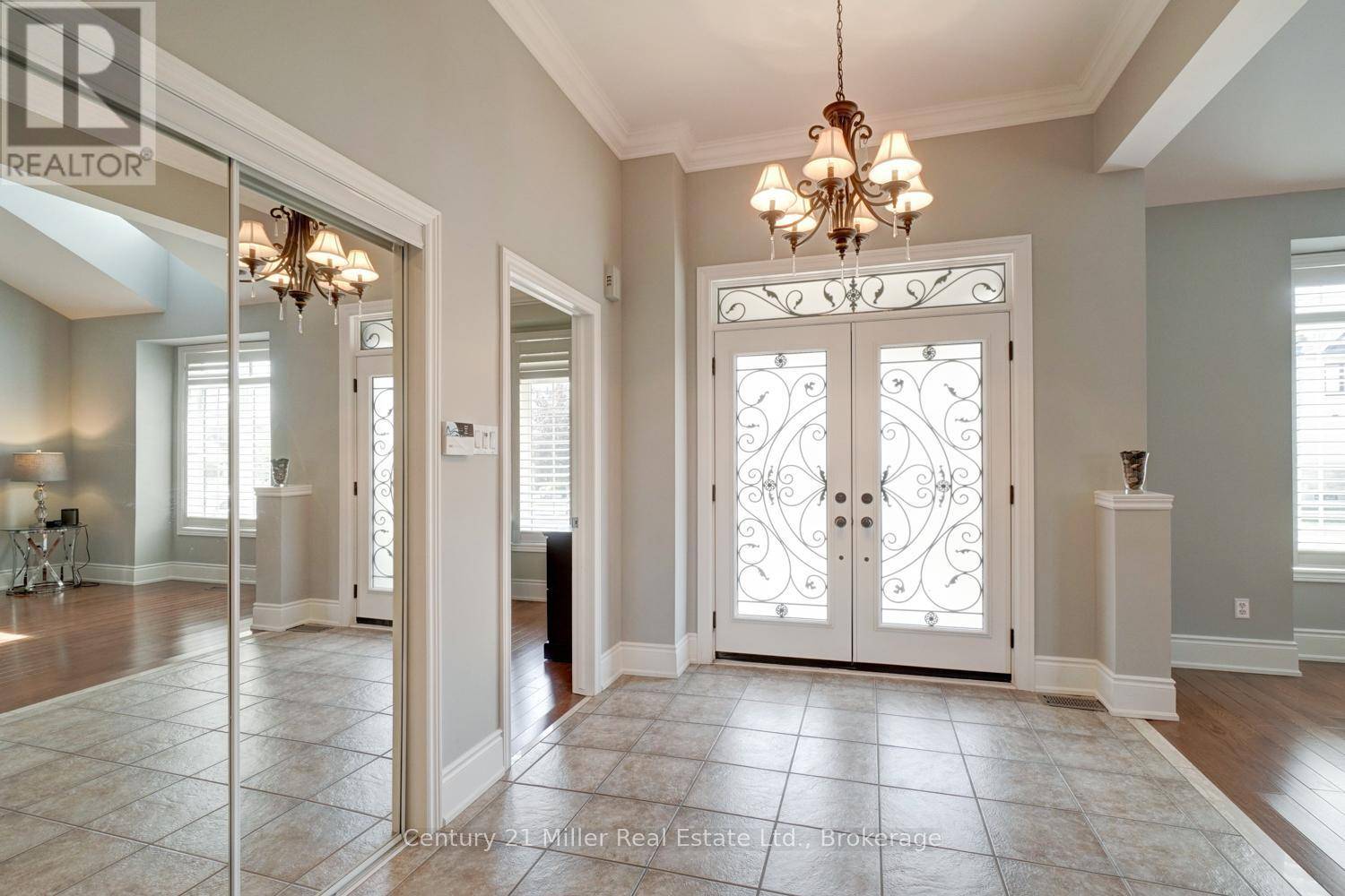 Hamilton (winona Park), ON L8E6E5,8 WATERCLIFF PLACE