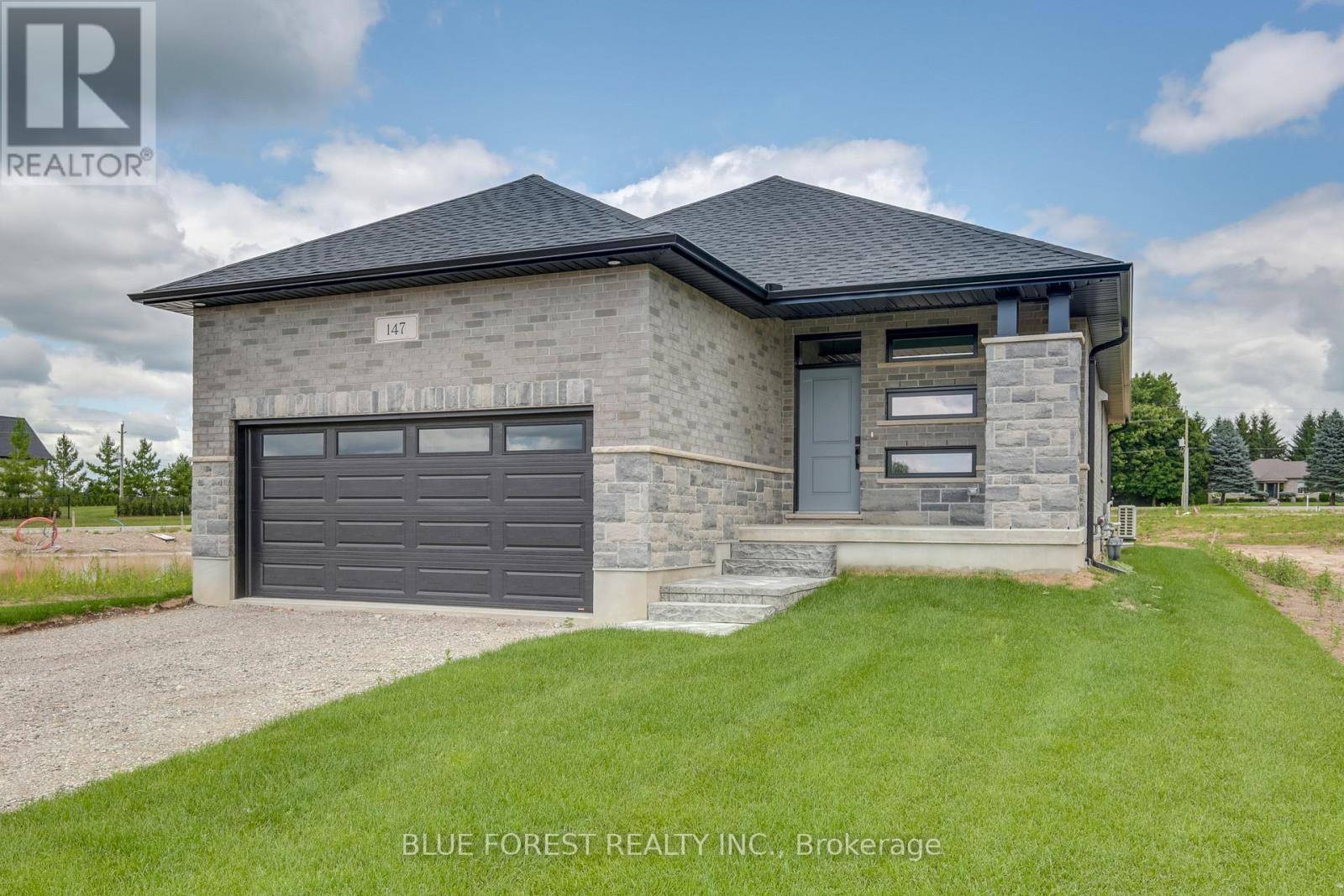 Thames Centre (thorndale), ON N0M2P0,147 SHIRLEY STREET