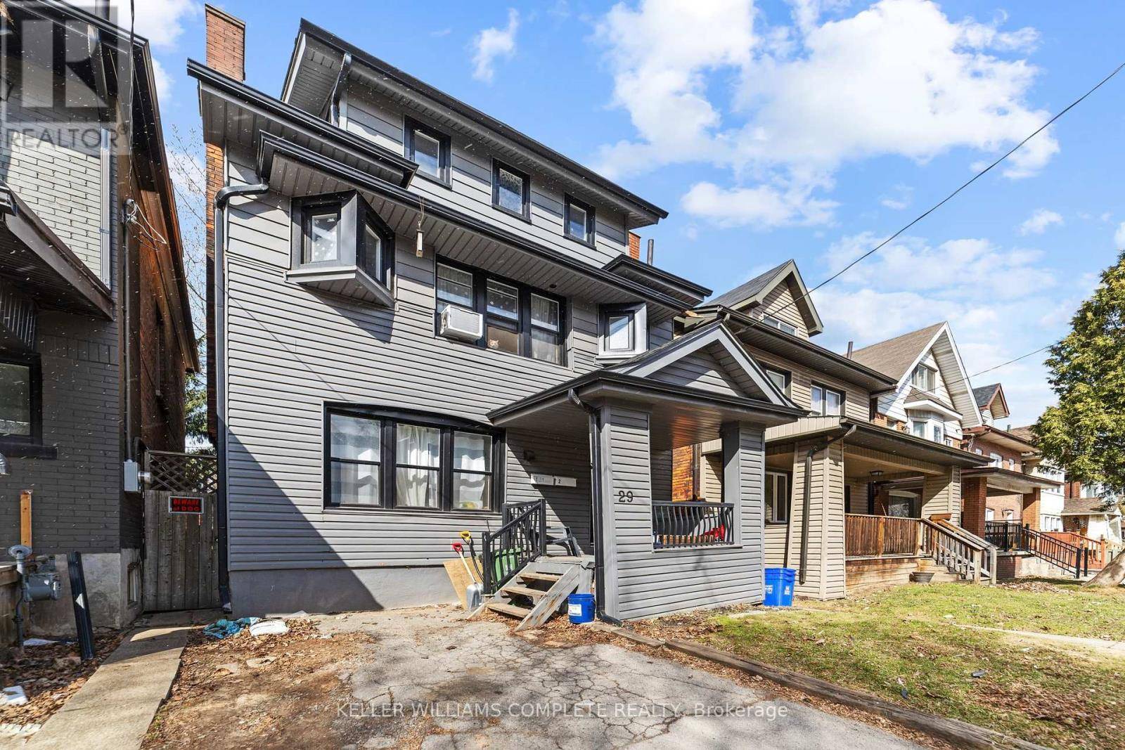Hamilton (gibson), ON L8L6J4,29 GIBSON AVENUE