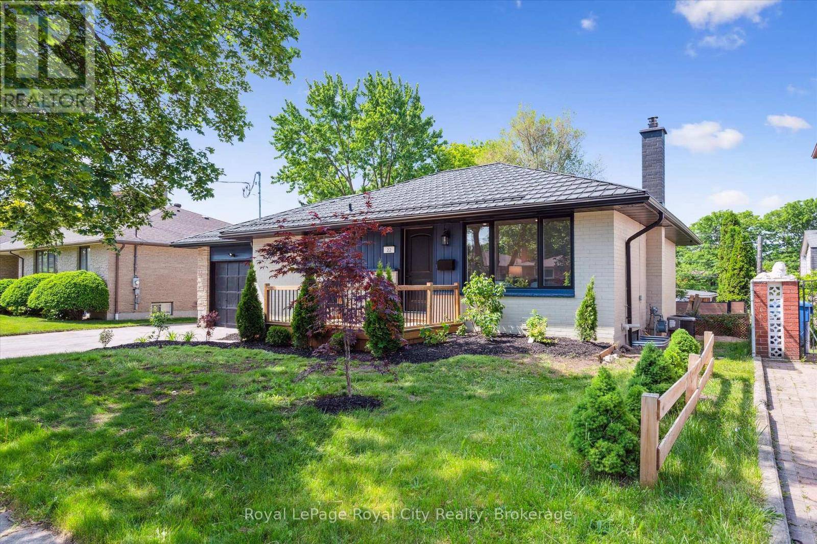 Guelph (junction/onward Willow), ON N1H6G9,22 HEATH ROAD