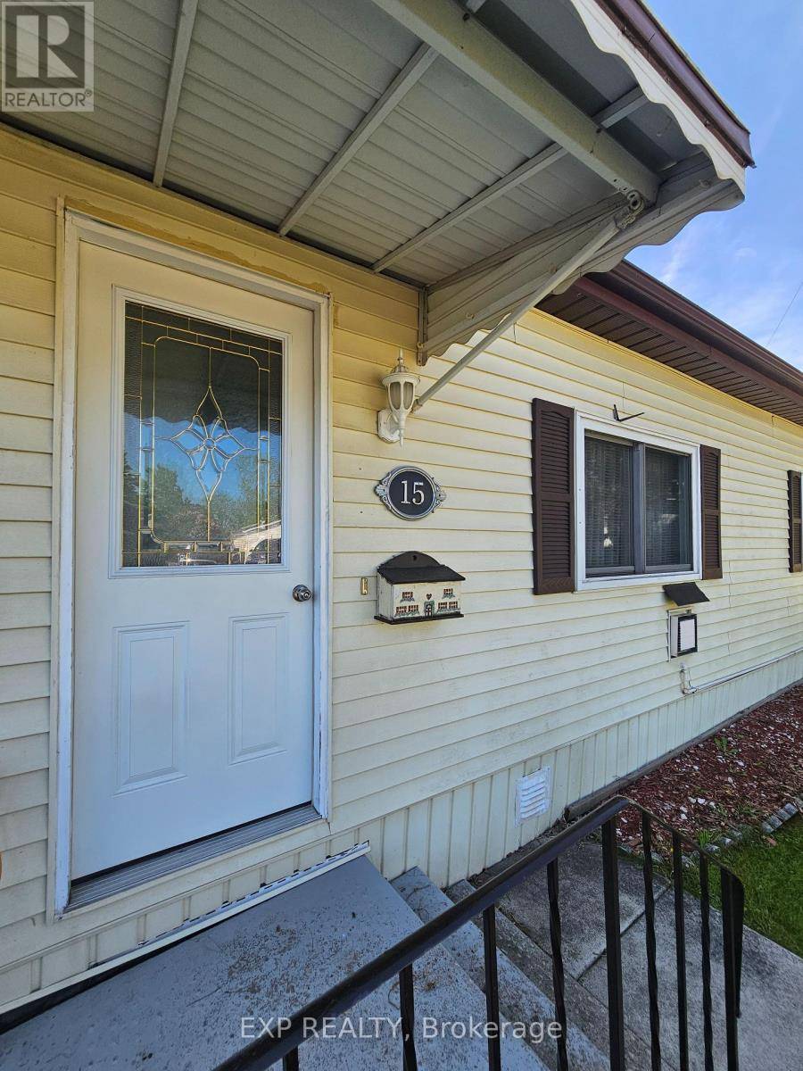 Elizabethtown-kitley, ON K6V7B5,1871 Oxford AVE #15