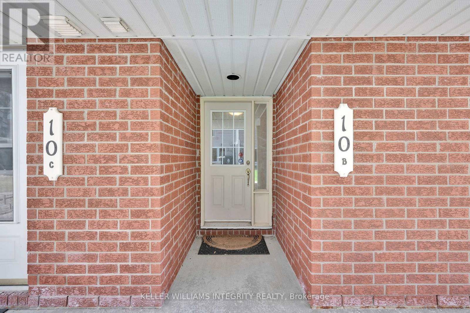 Ottawa, ON K2G6T9,10 Daybreak ST #B
