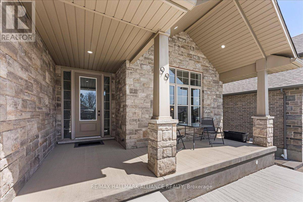 Centre Wellington (elora/salem), ON N0B1S0,99 BRICKER AVENUE