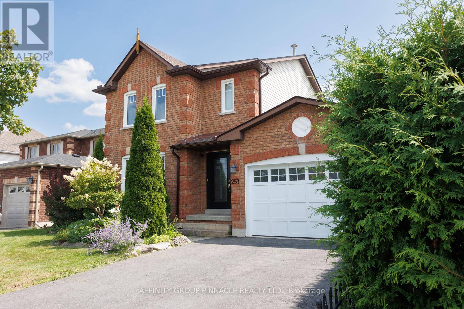 Kawartha Lakes (lindsay), ON K9V6E3,257 ST JOSEPH ROAD