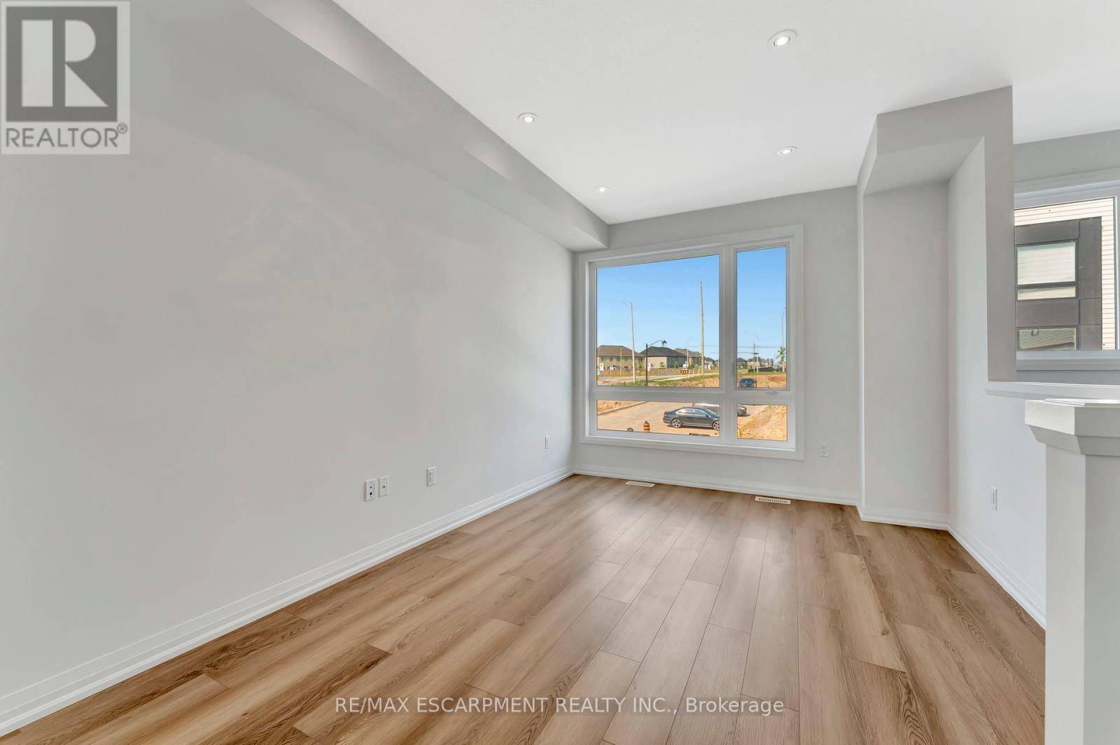 Brant (paris), ON N3L0K3,55 TOM BROWN DR #90