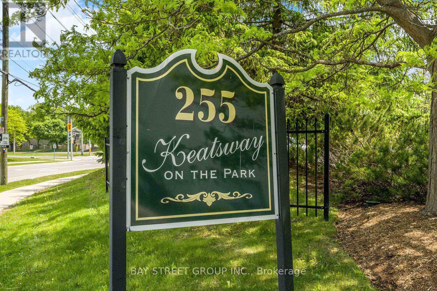 Waterloo, ON N2L6N6,255 Keats WAY #606