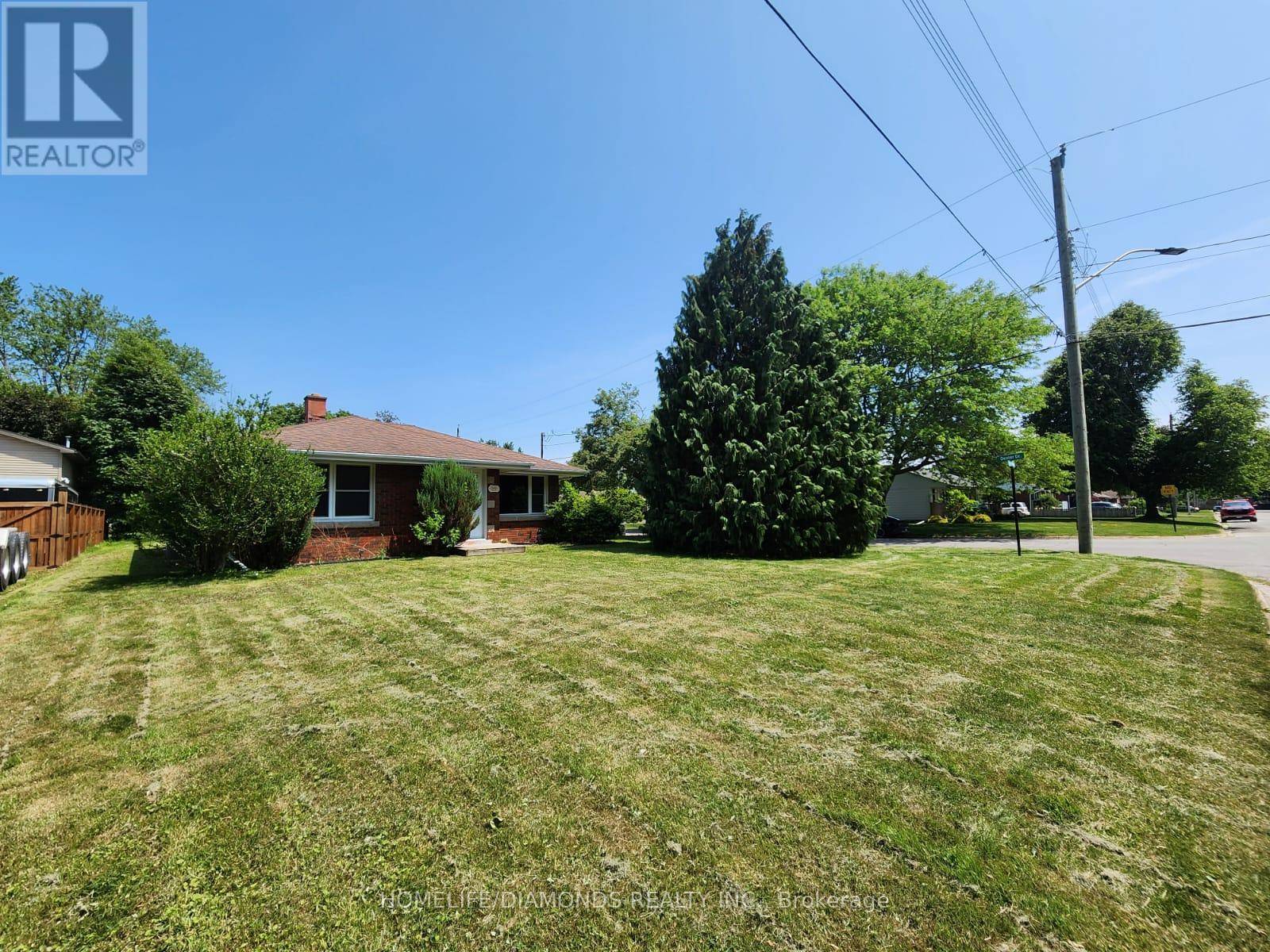 Welland (prince Charles), ON L3C2Z6,546 LLOYD AVENUE