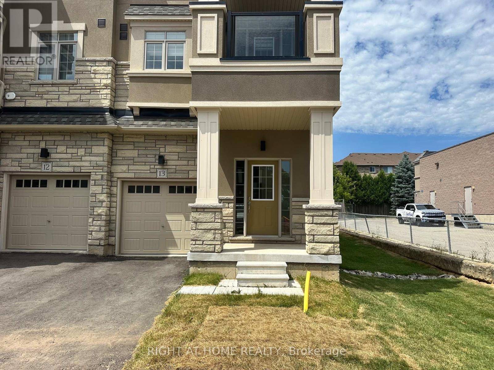 Hamilton (ancaster), ON L9G3K9,305 Garner RD West #13