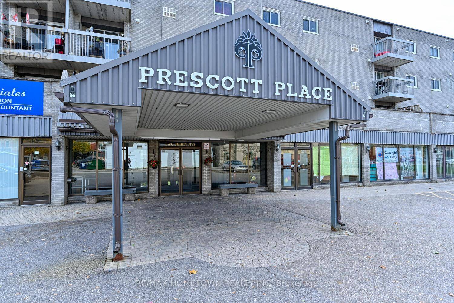 Prescott, ON K0E1T0,235 Water ST #309