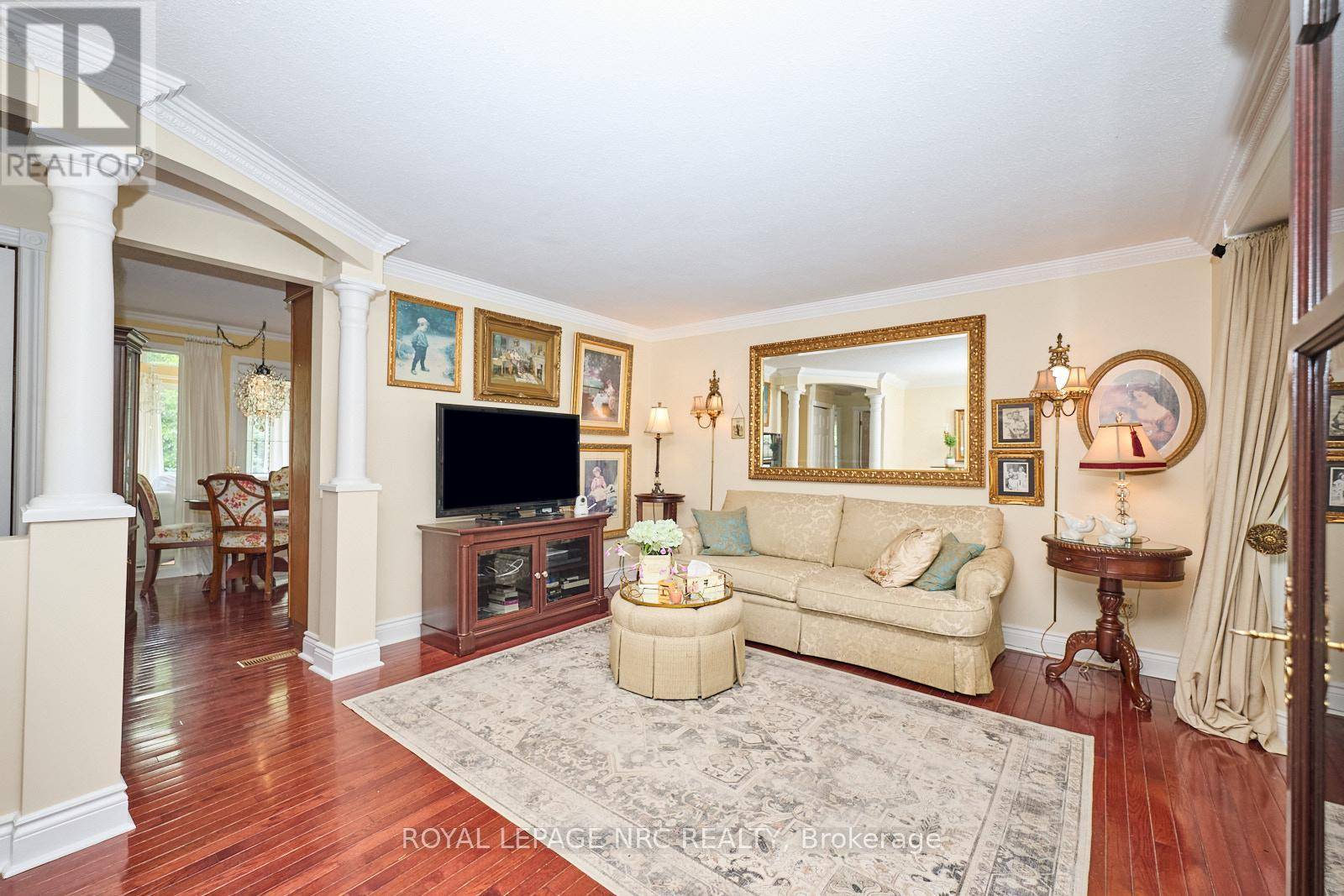 St. Catharines (secord Woods), ON L2P1J3,6 BURNESS DRIVE