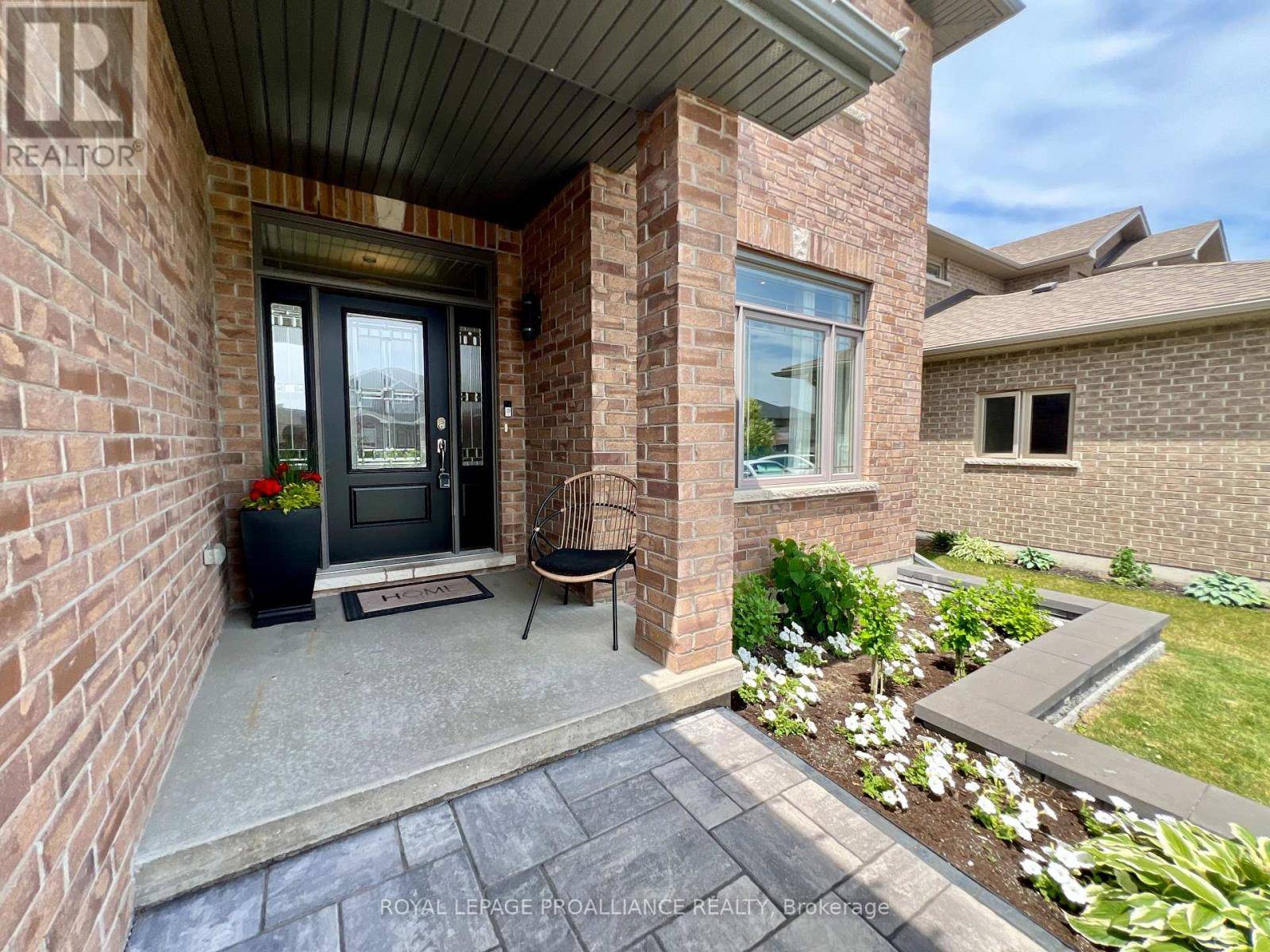 Belleville (thurlow Ward), ON K8N0C9,32 VERTIS COURT