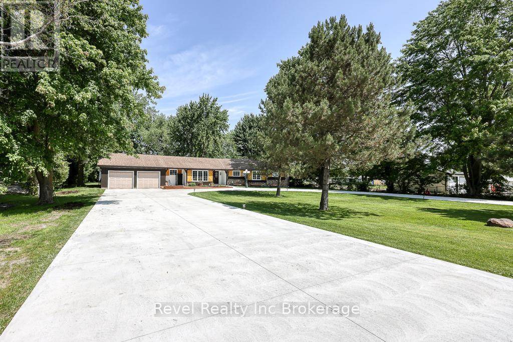 Thames Centre, ON N5V5C6,3880 DUNDAS STREET