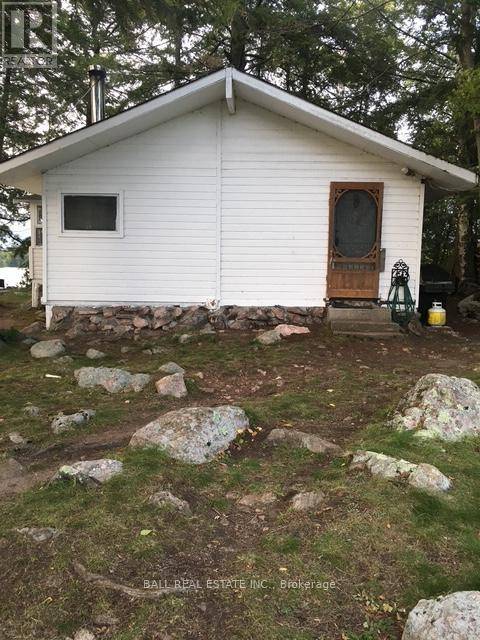 Selwyn, ON K0L2H0,9 ISLAND 4