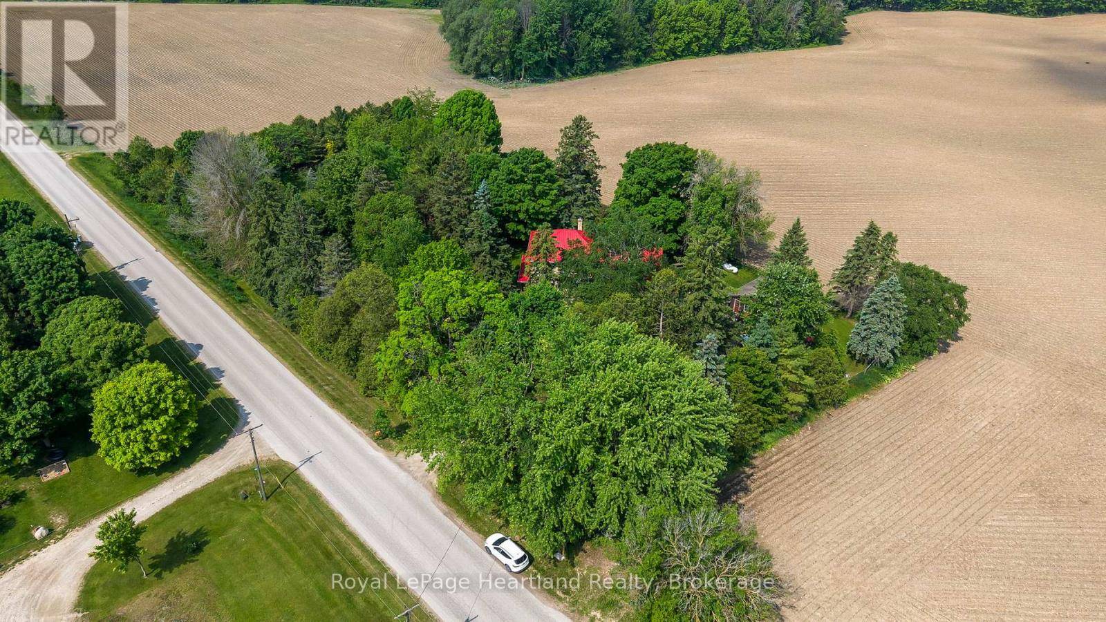Minto, ON N0G1Z0,9540 AYTON ROAD