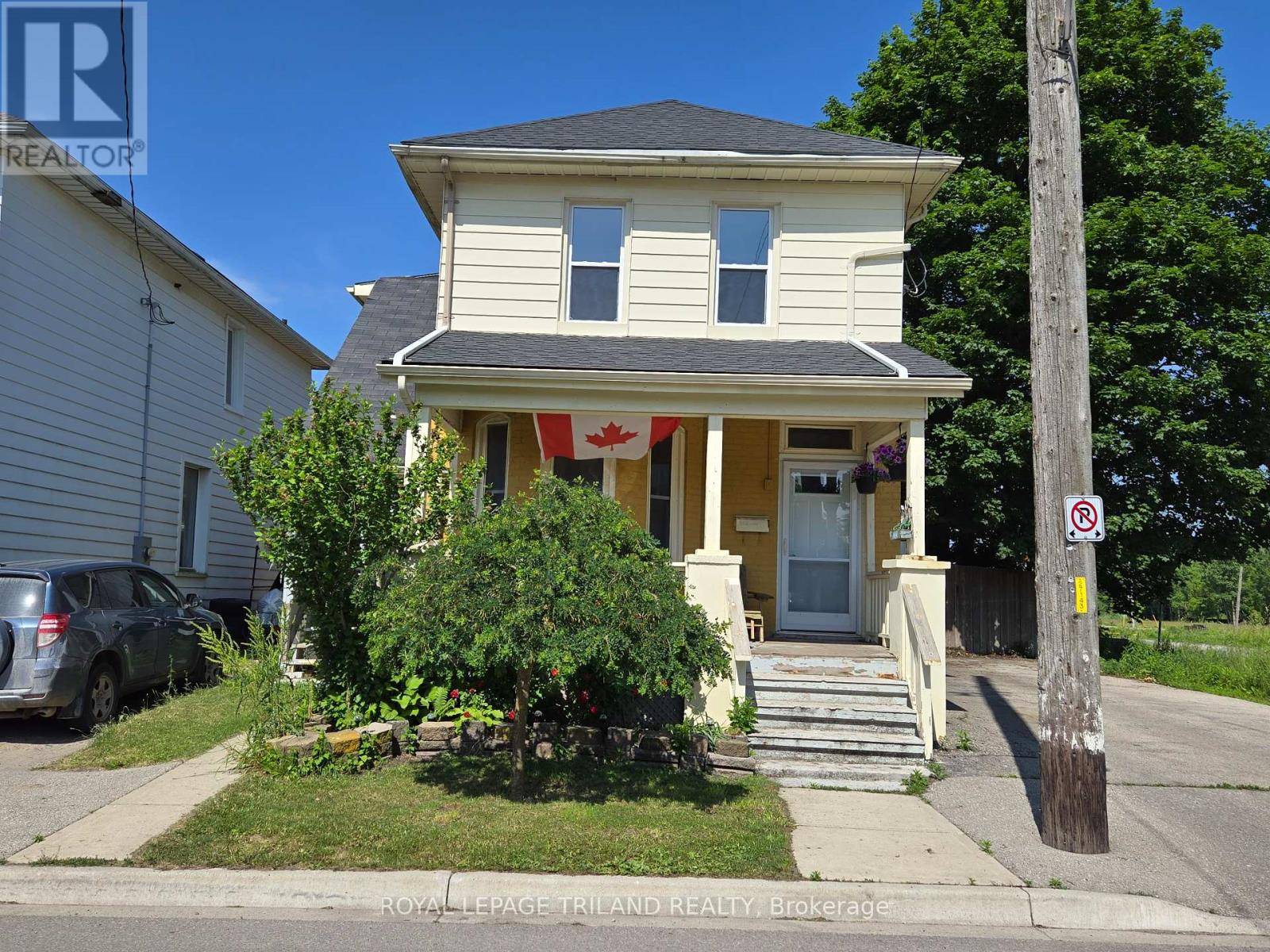 St. Thomas, ON N5P2X6,104 FLORA STREET