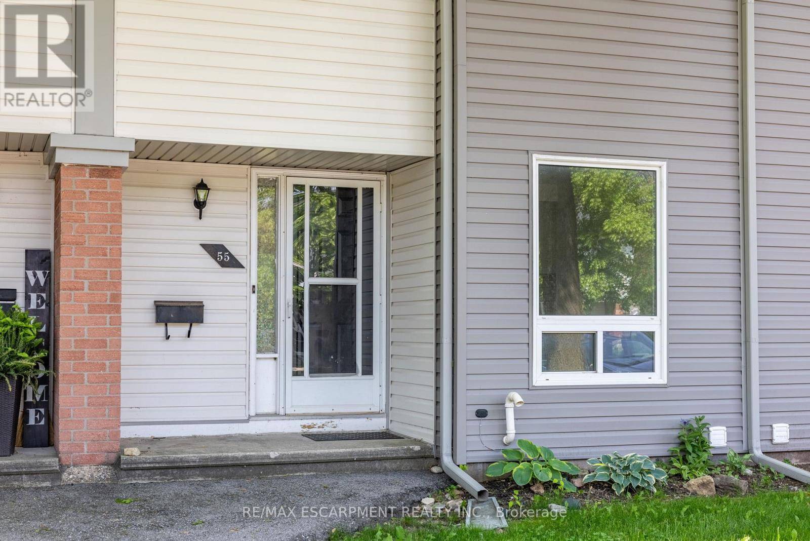 Guelph (willow West/sugarbush/west Acres), ON N1H8B4,40 Imperial RD North #55