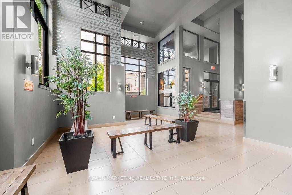 Ottawa, ON K2P1B5,429 KENT ST #108