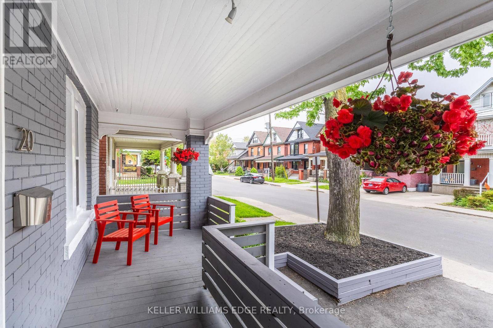Hamilton (stripley), ON L8L6R6,20 BARNESDALE AVENUE N