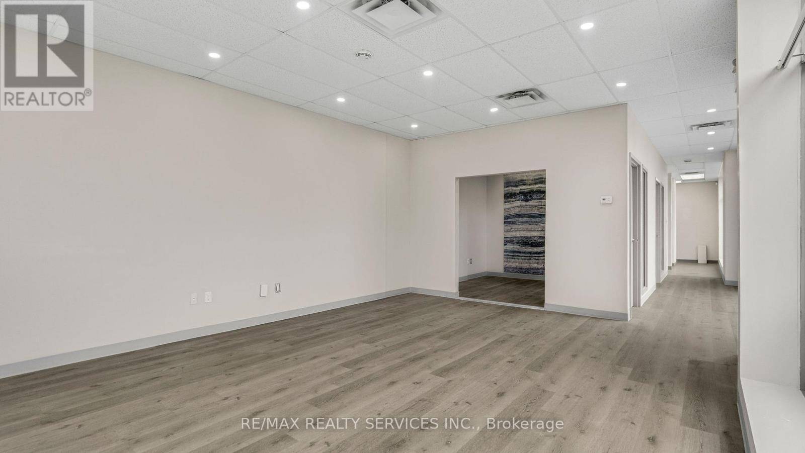 Hamilton (dundas), ON L9H7M8,2 Castlewood BLVD #12
