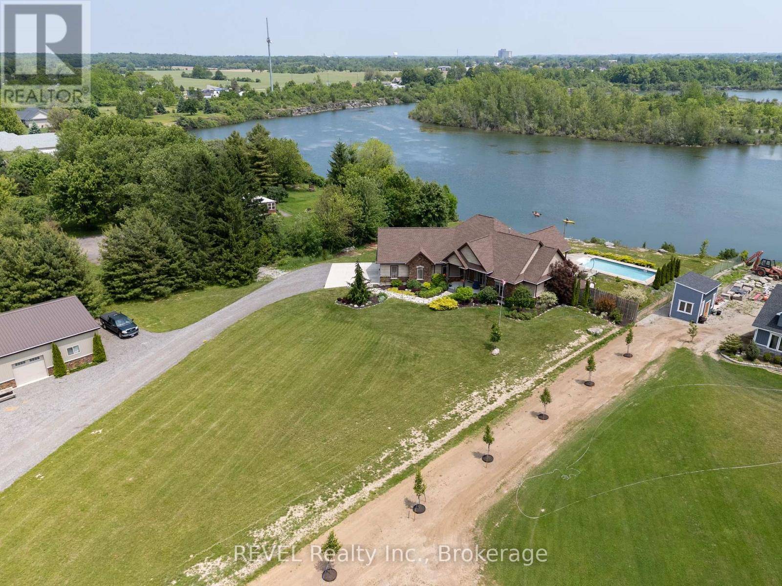 Wainfleet (marshville/winger), ON L3K5V4,10149 CEMENT ROAD