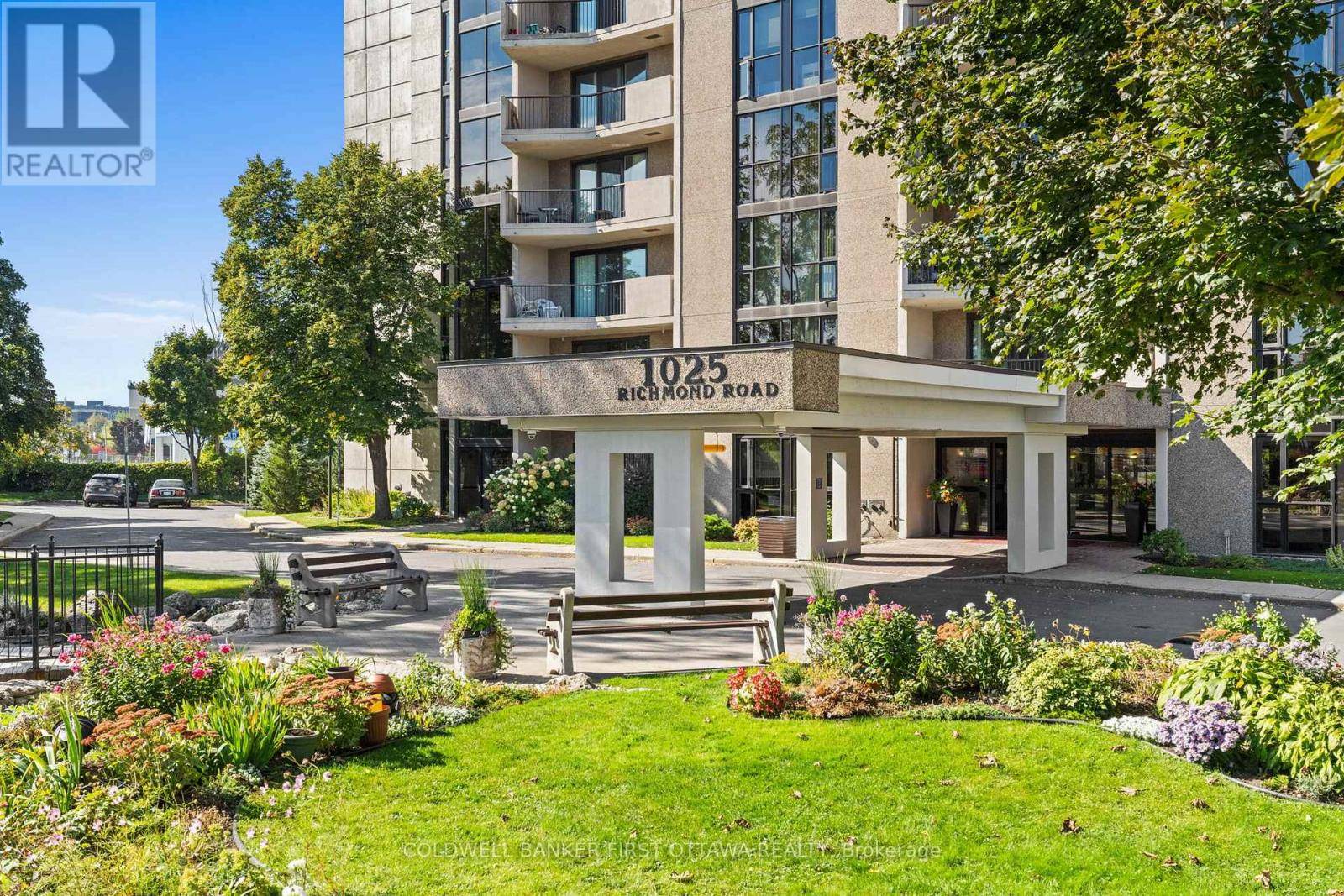 Ottawa, ON K2B8G8,1025 Richmond RD #607