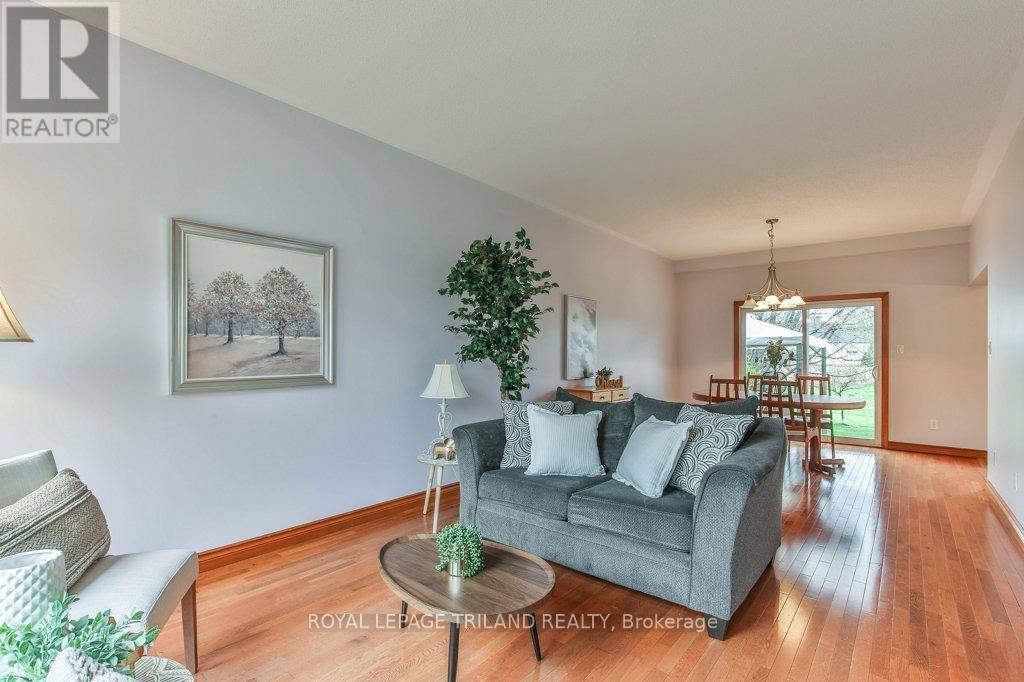 London East (east A), ON N5Y6L4,41 GREYROCK CRESCENT