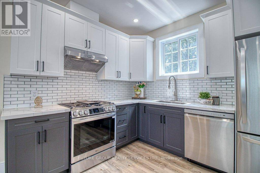 Sarnia, ON N7T4T9,109 PENROSE STREET
