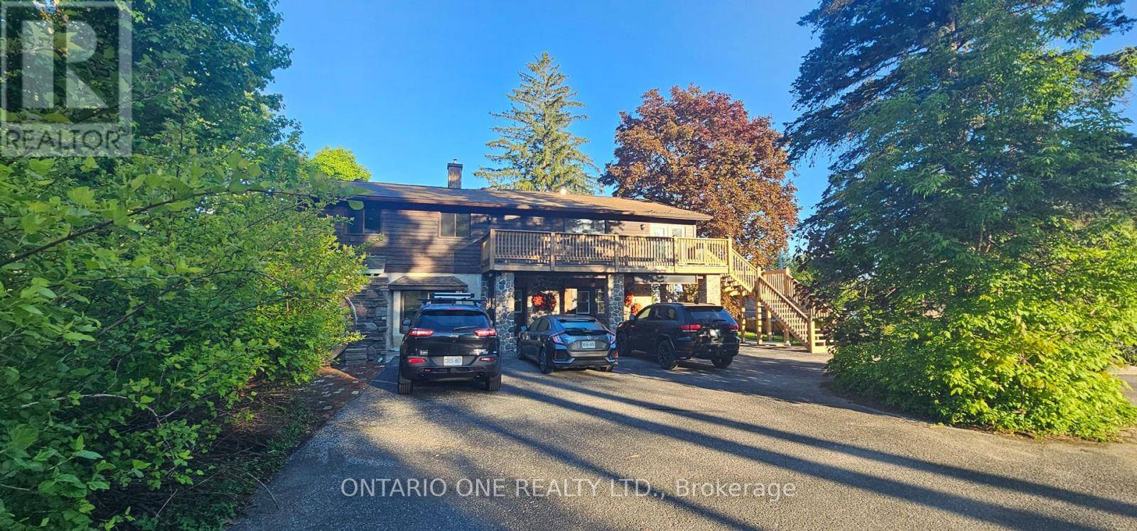Gravenhurst (muskoka (s)), ON P1P1G7,811 BAY STREET