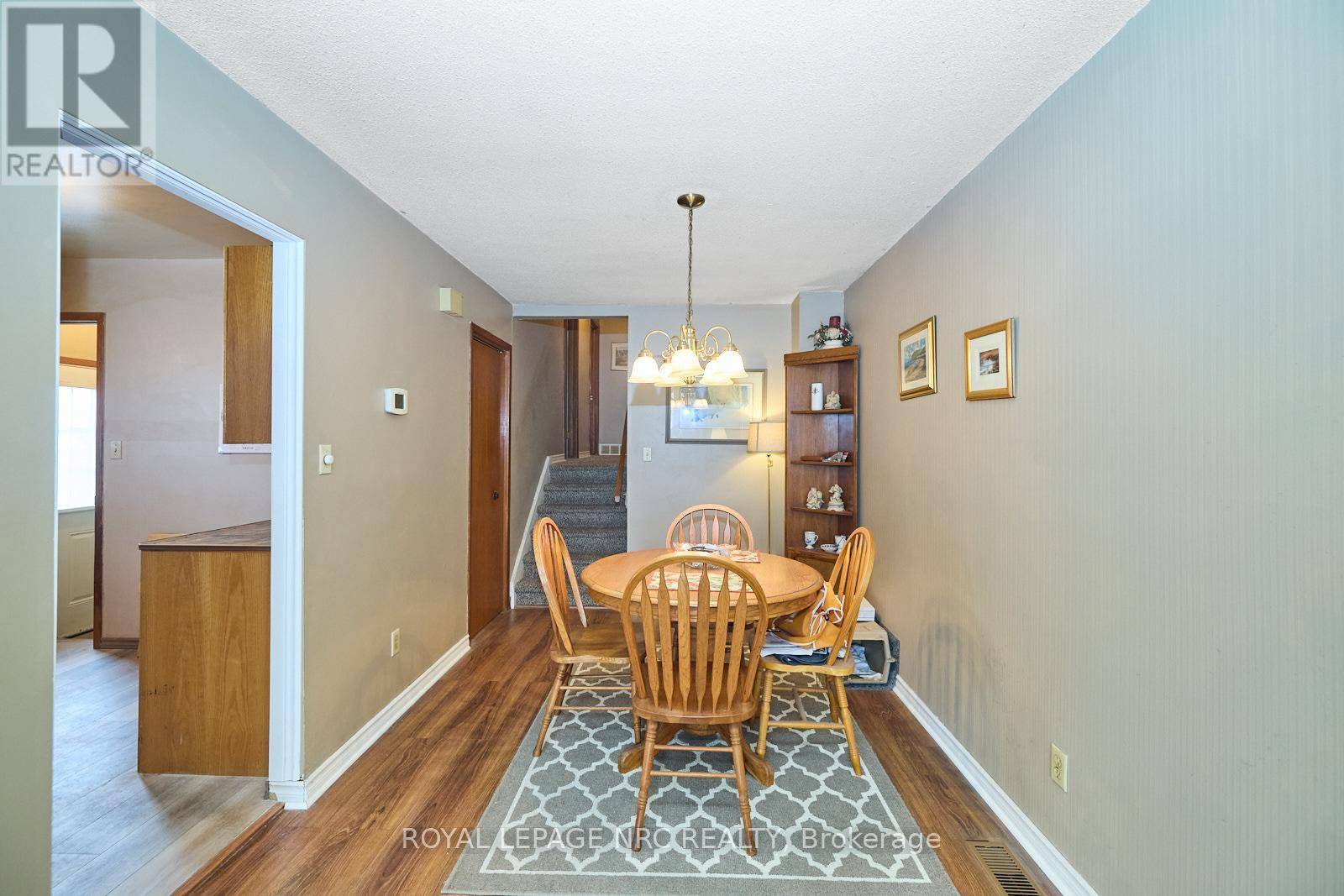 St. Catharines (secord Woods), ON L2P3P4,45 GREEN MAPLE DRIVE