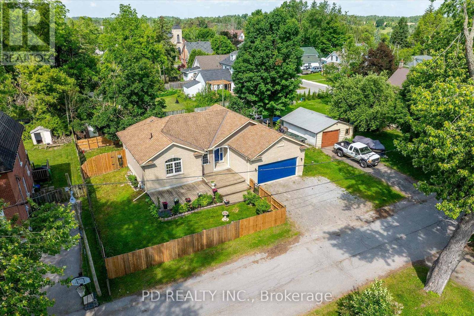 Kawartha Lakes (omemee), ON K0L2W0,19 GEORGE ST STREET N