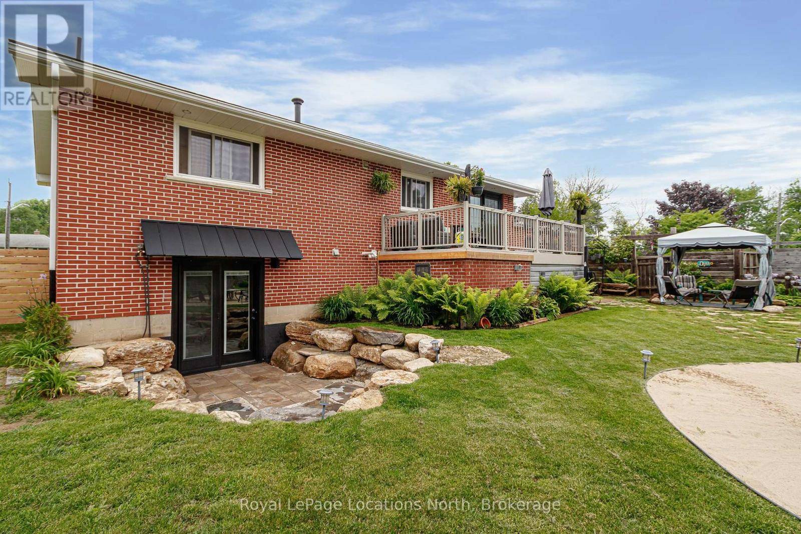 Meaford, ON N4L1C4,128 MONTGOMERY STREET