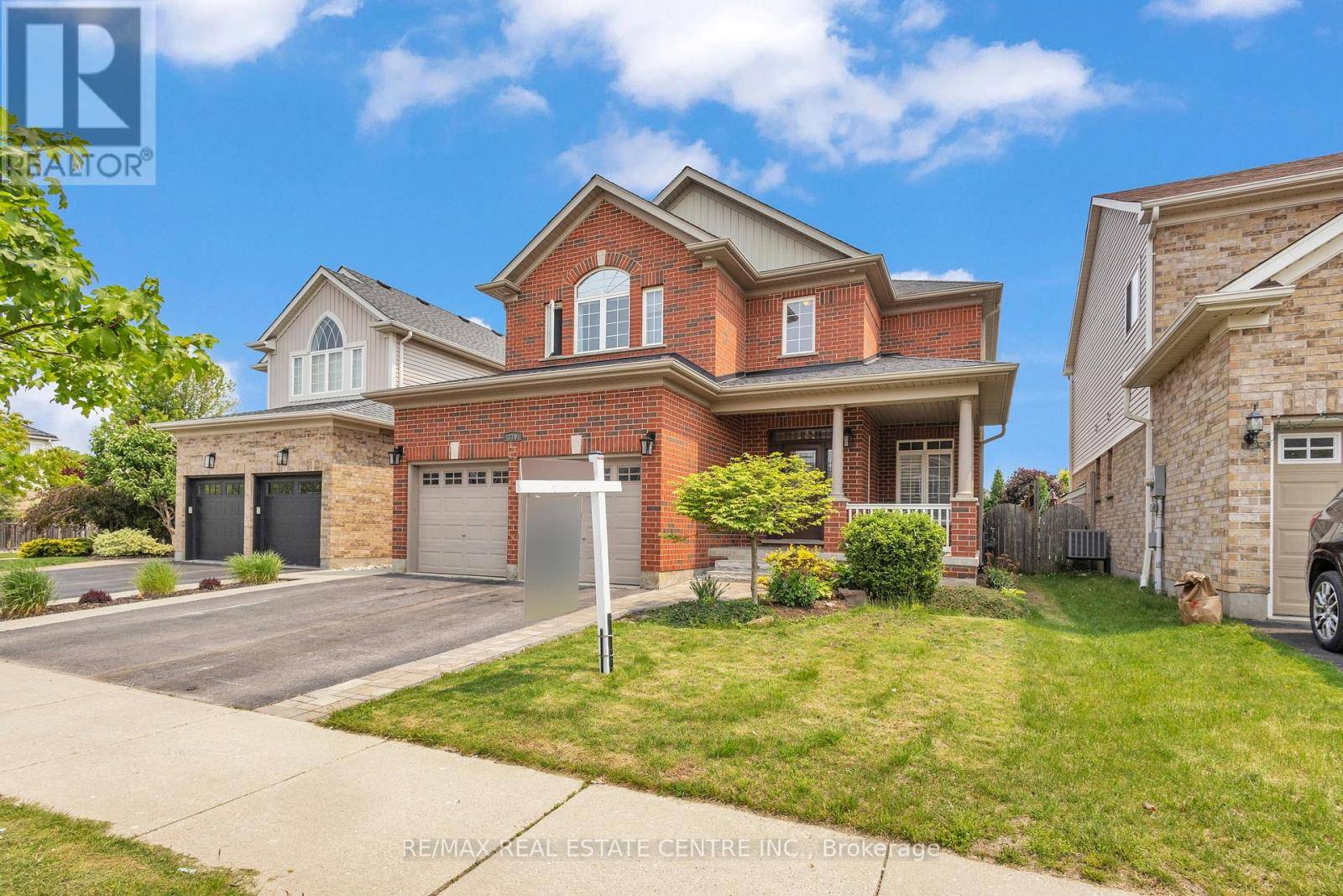 Kitchener, ON N2P2Y7,319 ROBERT FERRIE DRIVE