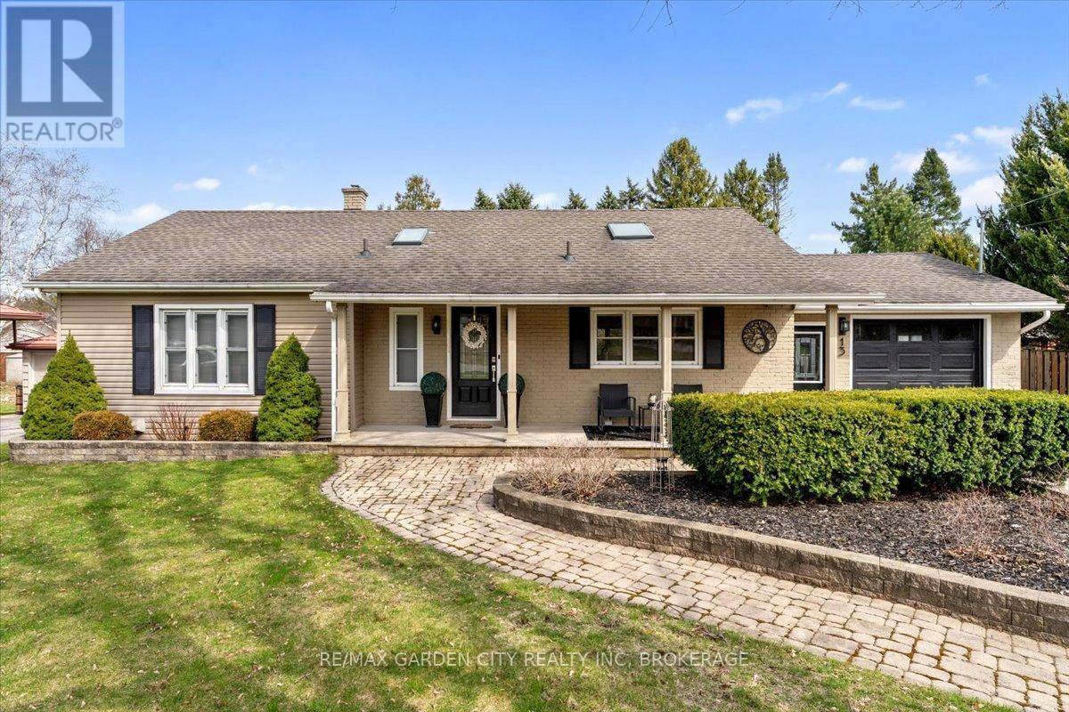 Pelham (fonthill), ON L0S1E3,13 LORIMER STREET
