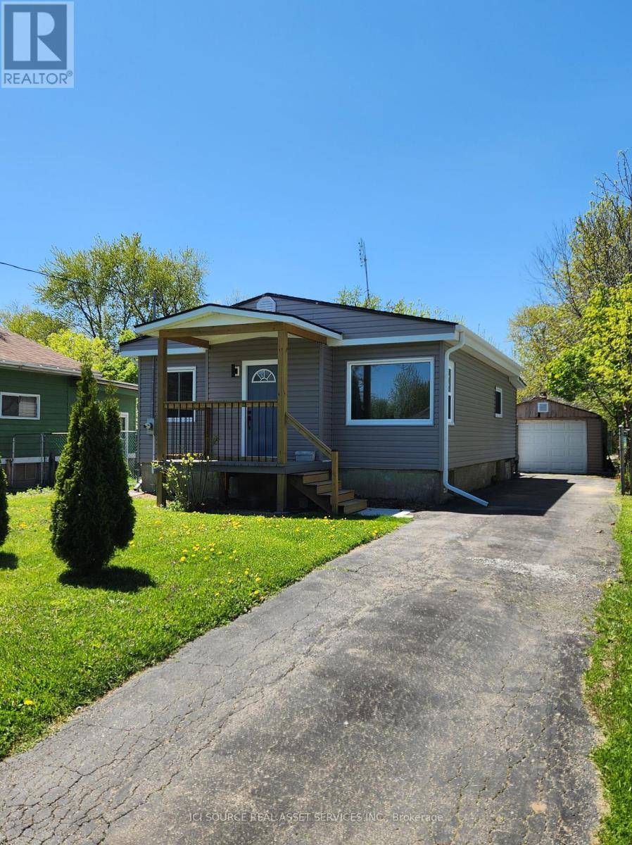 St. Catharines (western Hill), ON L2S2N5,40 MERIGOLD STREET
