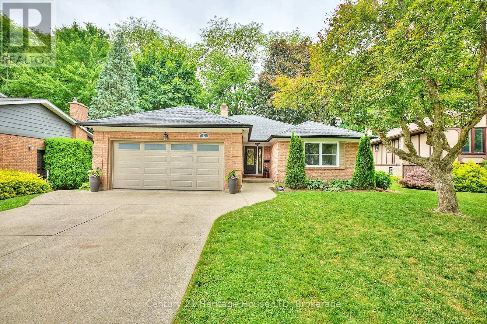 Pelham (fonthill), ON L0S1E1,12 DEERPARK CRESCENT