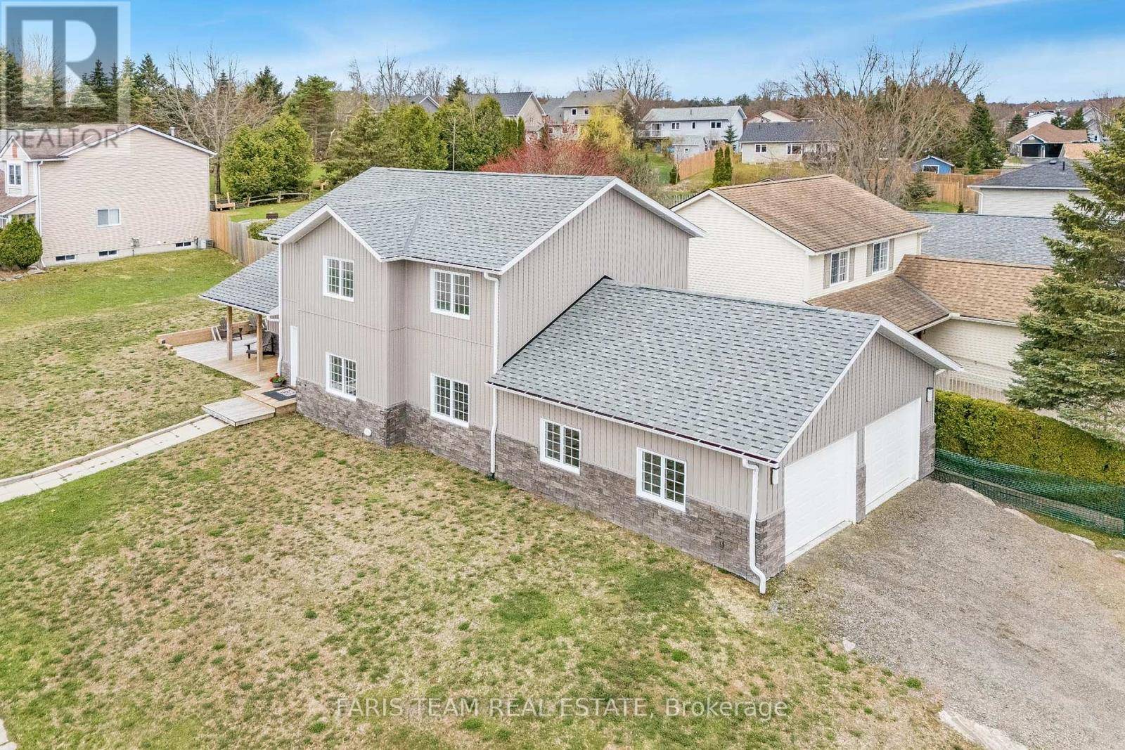 Bracebridge (monck (bracebridge)), ON P1L1Y4,15 LANKIN AVENUE