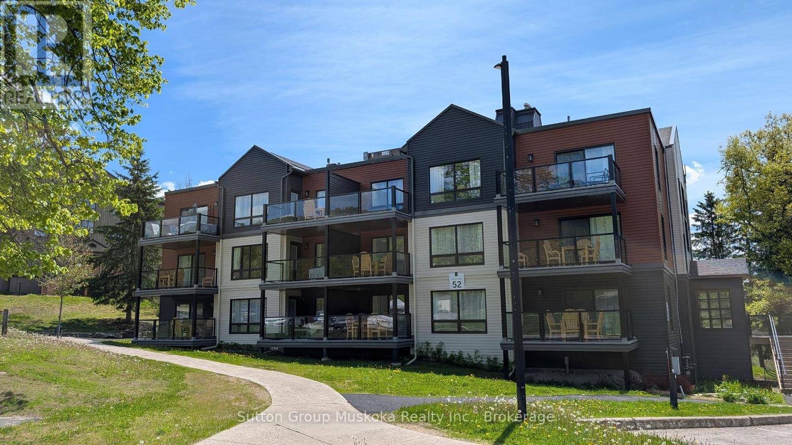 Huntsville (chaffey), ON P1H2E8,1235 DEERHURST DR #52-307