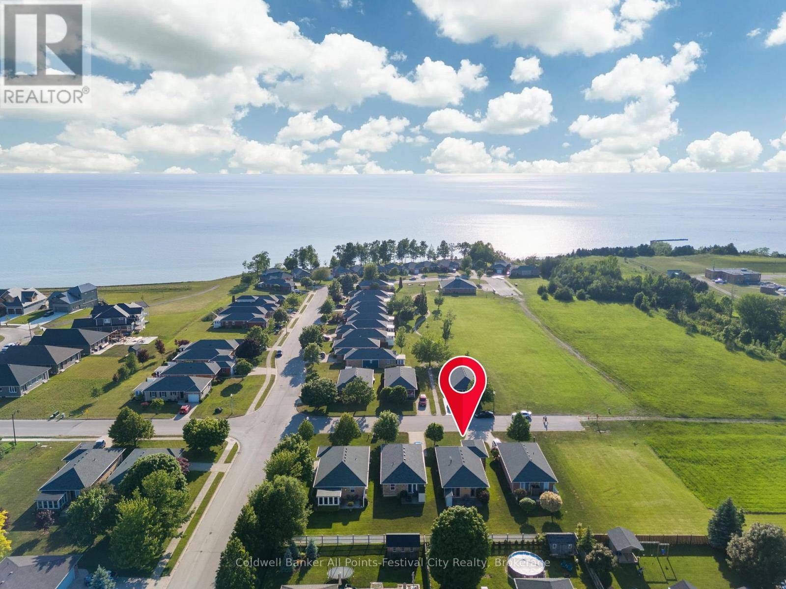 Goderich (goderich (town)), ON N7A4M5,411 WARREN STREET