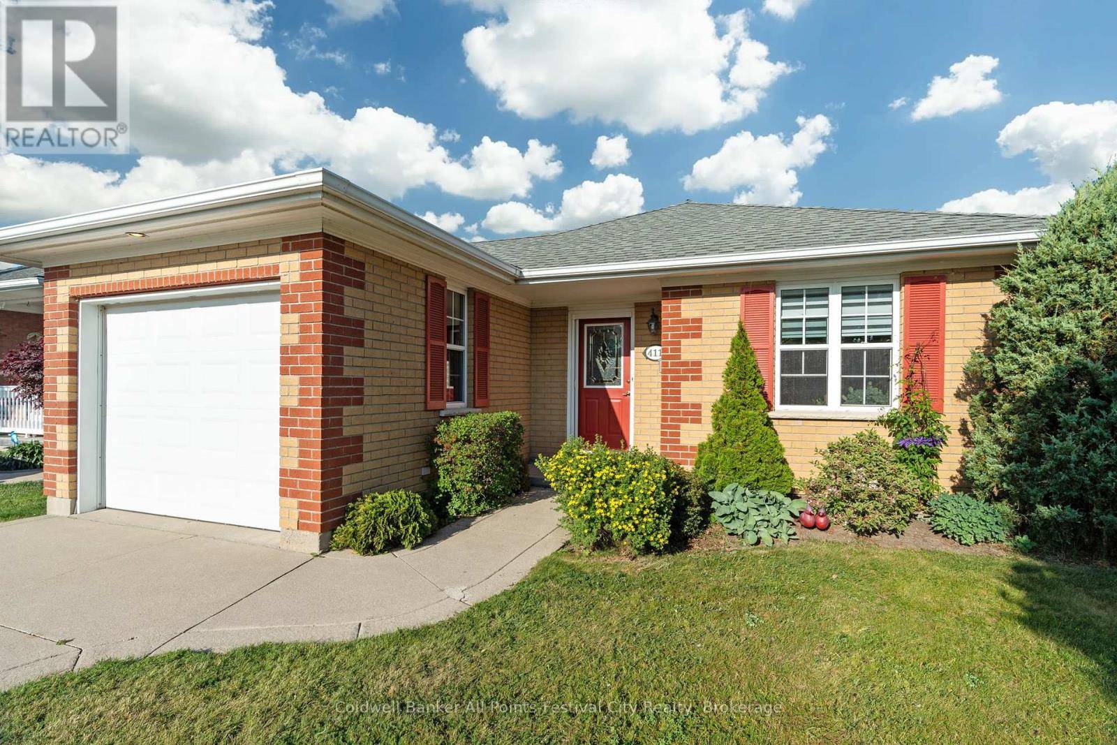 Goderich (goderich (town)), ON N7A4M5,411 WARREN STREET