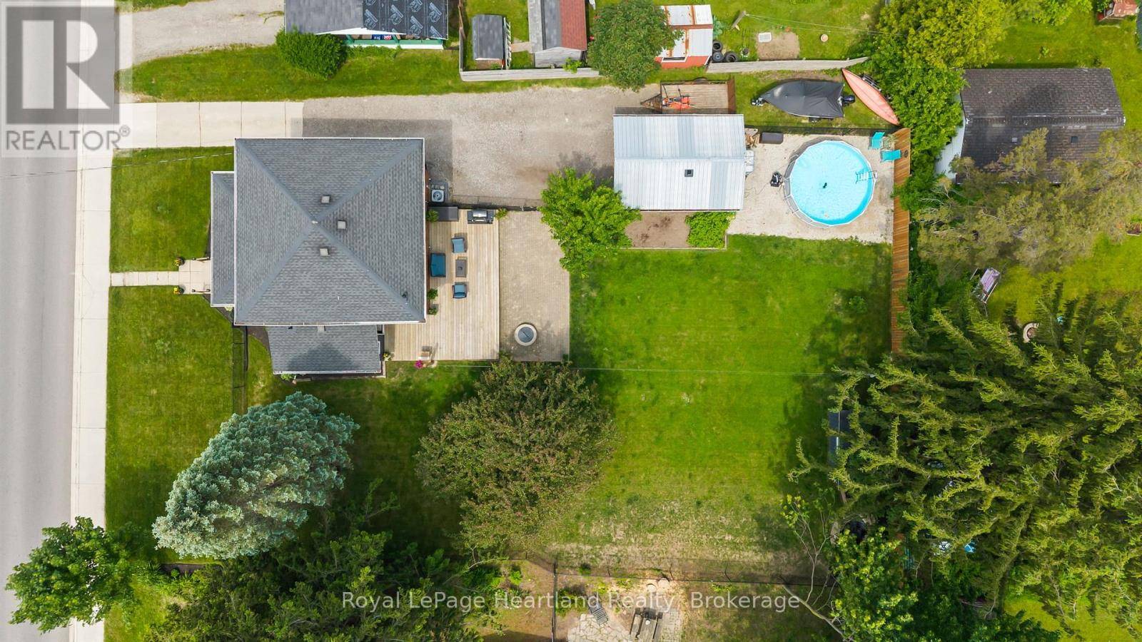 Minto, ON N0G1Z0,209 ELORA STREET S