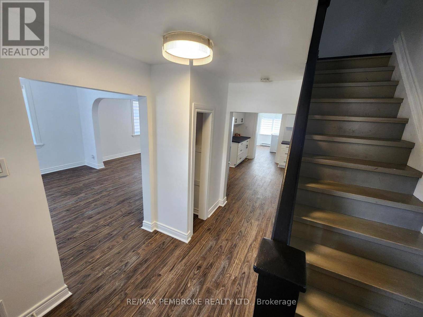 Pembroke, ON K8A4G6,541 GIROUX STREET