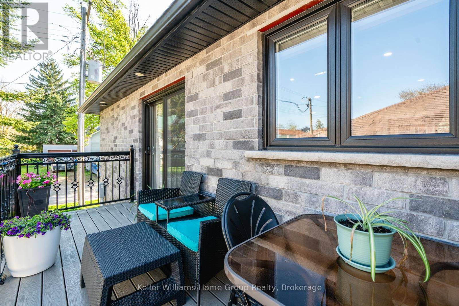 North Perth (elma), ON N0G1B0,202 ELLEN STREET
