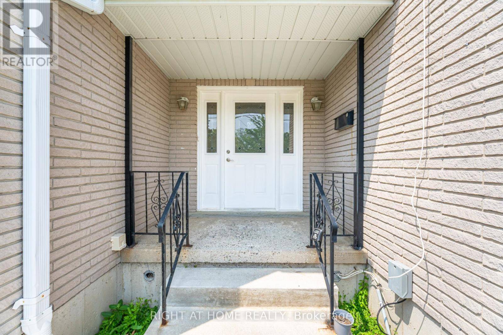 Brantford, ON N3S4N6,50 ALBEMARLE STREET