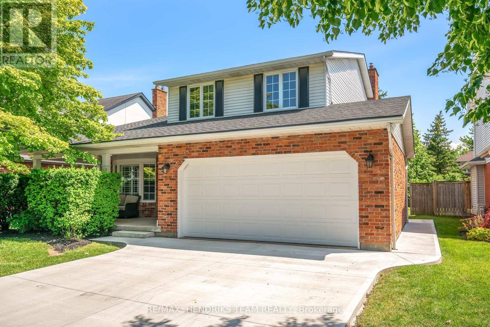 St. Catharines (grapeview), ON L2S3S2,54 WEST FARMINGTON DRIVE