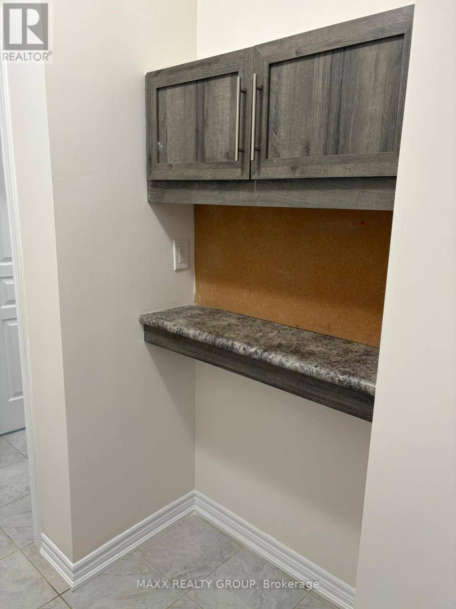 Niagara Falls (forestview), ON L2H0M3,9354 Shoveller DR #(Basement)