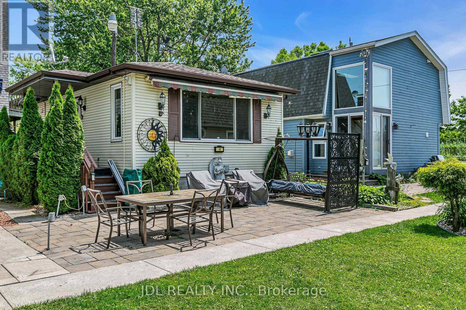 Lakeshore, ON N0R1C0,1192 SHORELINE AVE #48