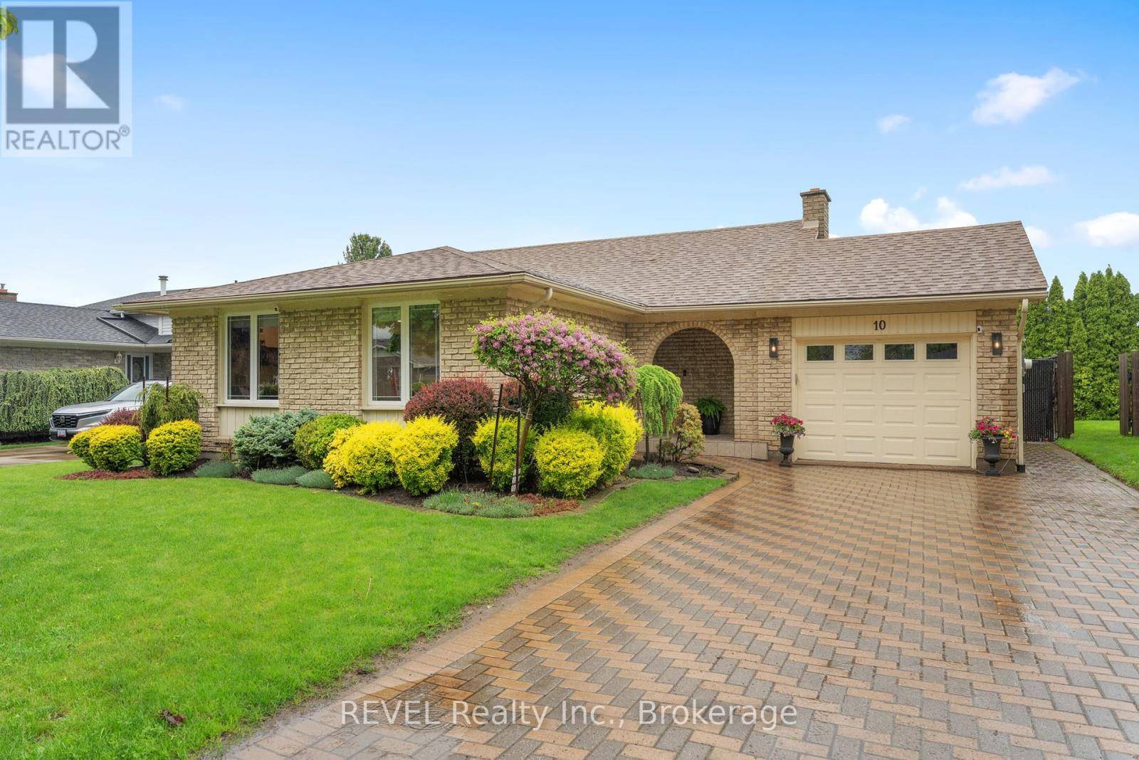 St. Catharines (port Dalhousie), ON L2N6W5,10 BELAIR DRIVE