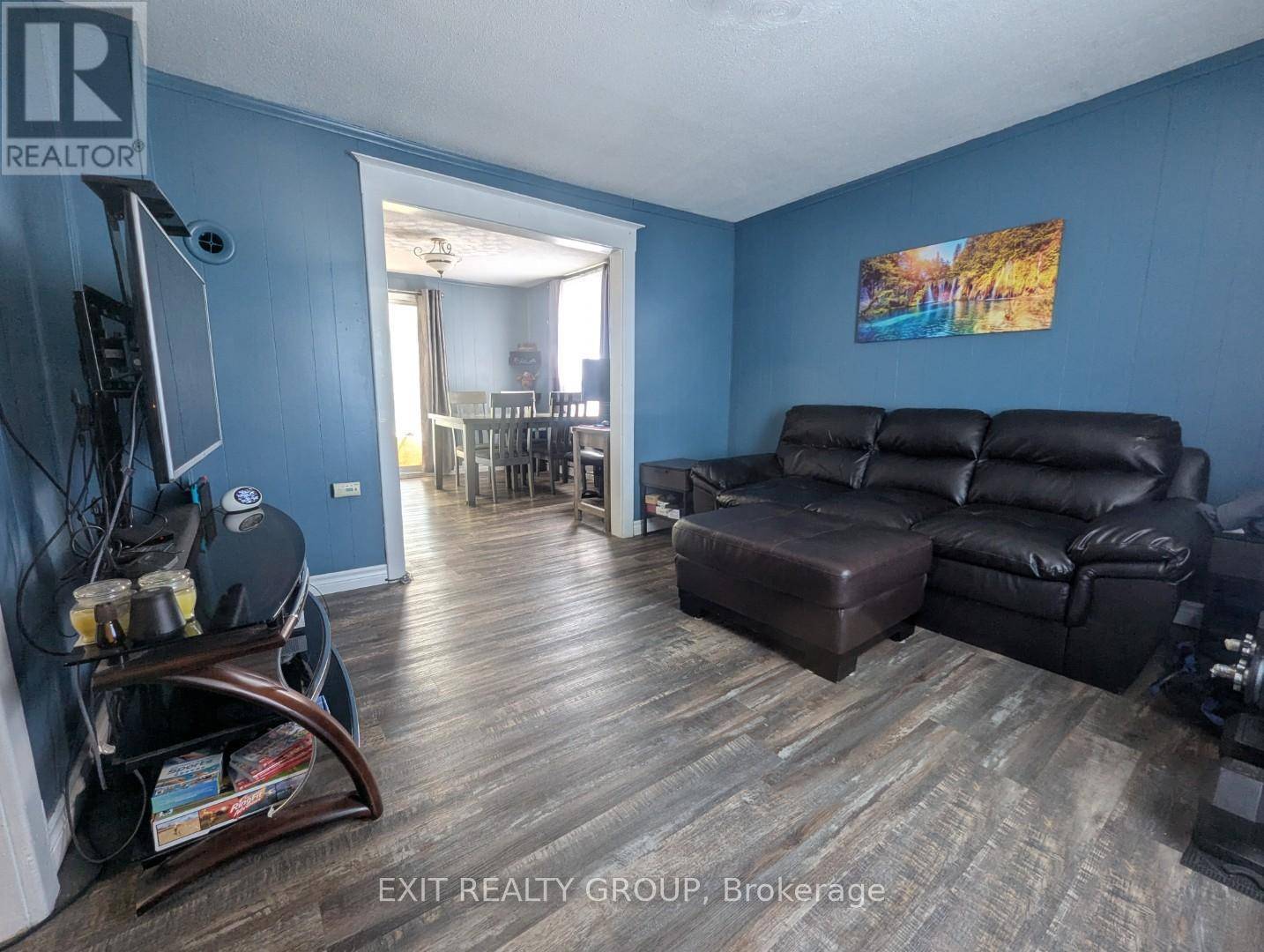 Quinte West (murray Ward), ON K8V1W5,17 MEYERS STREET